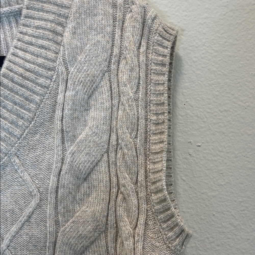 Sincerely Jules Cream V-Neck Cable Knit Sweater Vest - Picture 5 of 8
